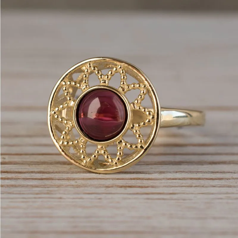 14K Yellow Gold Round Red Garnet 6mm Ring