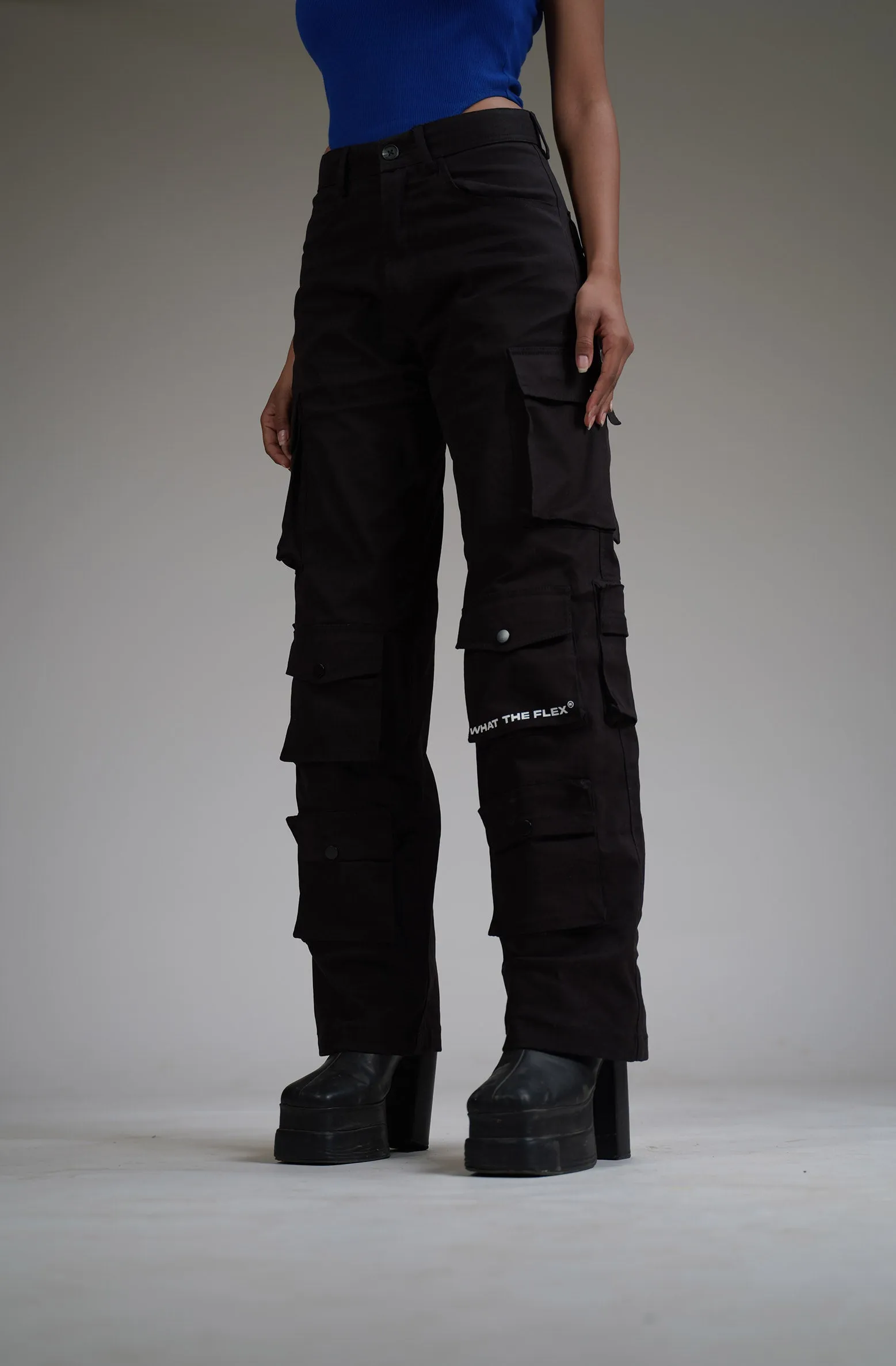 BLACK POCKET Cargo Pants - Exclusive