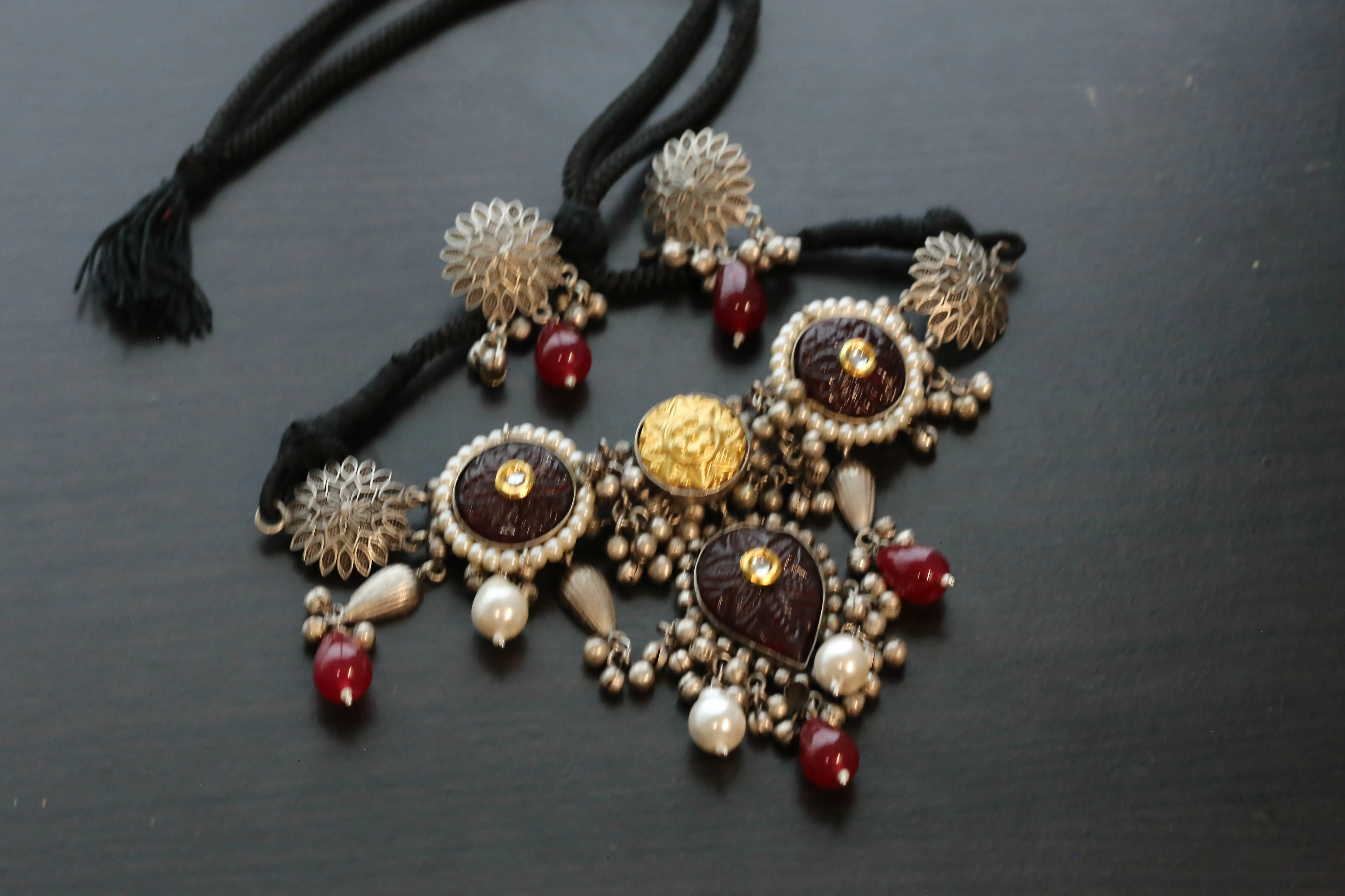 Handmade Carved Stone Kundan Necklace Set -Red