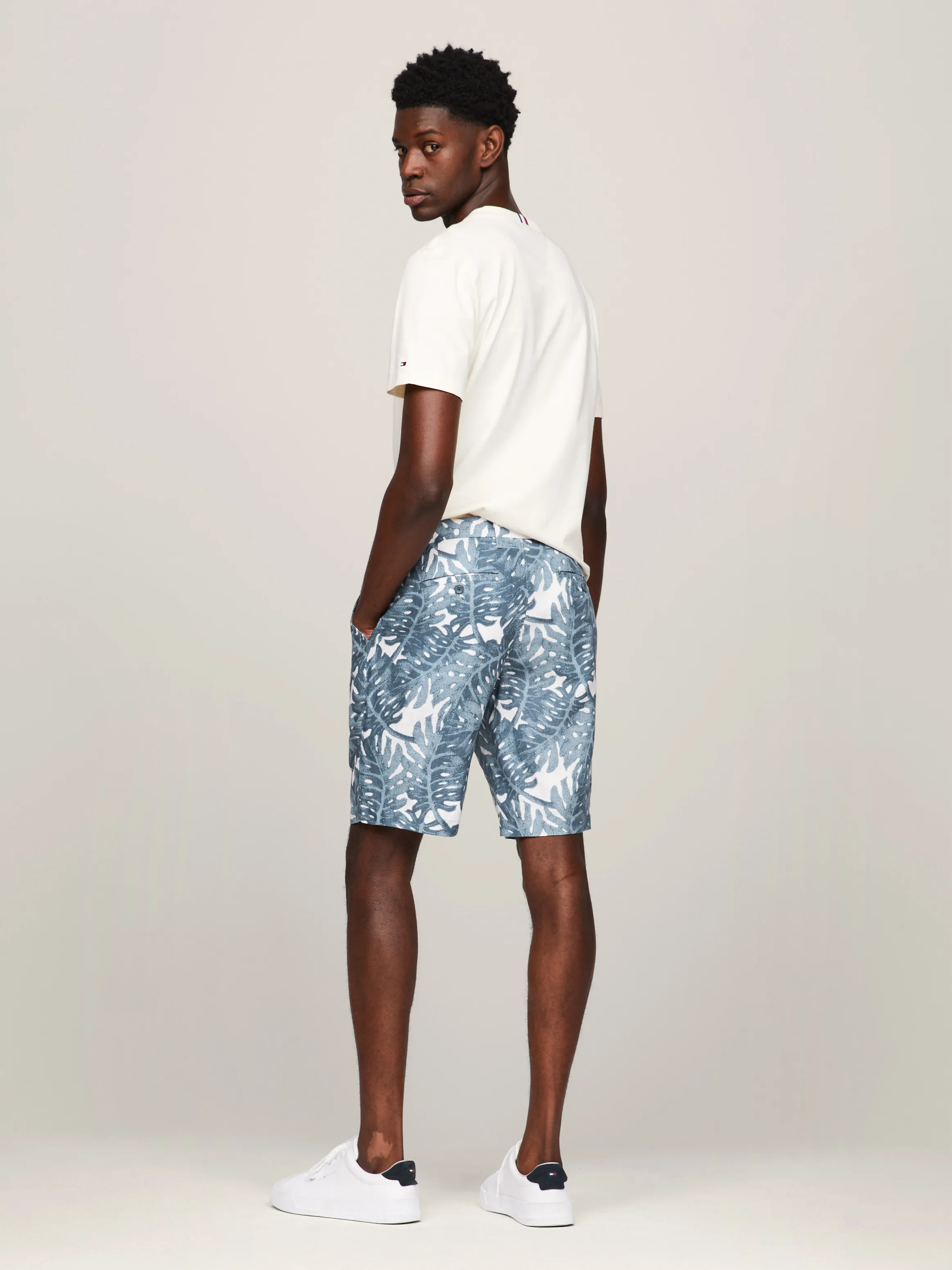 Harlem Tropical Print Skinny Linen Shorts | Shorts | Tommy Hilfiger