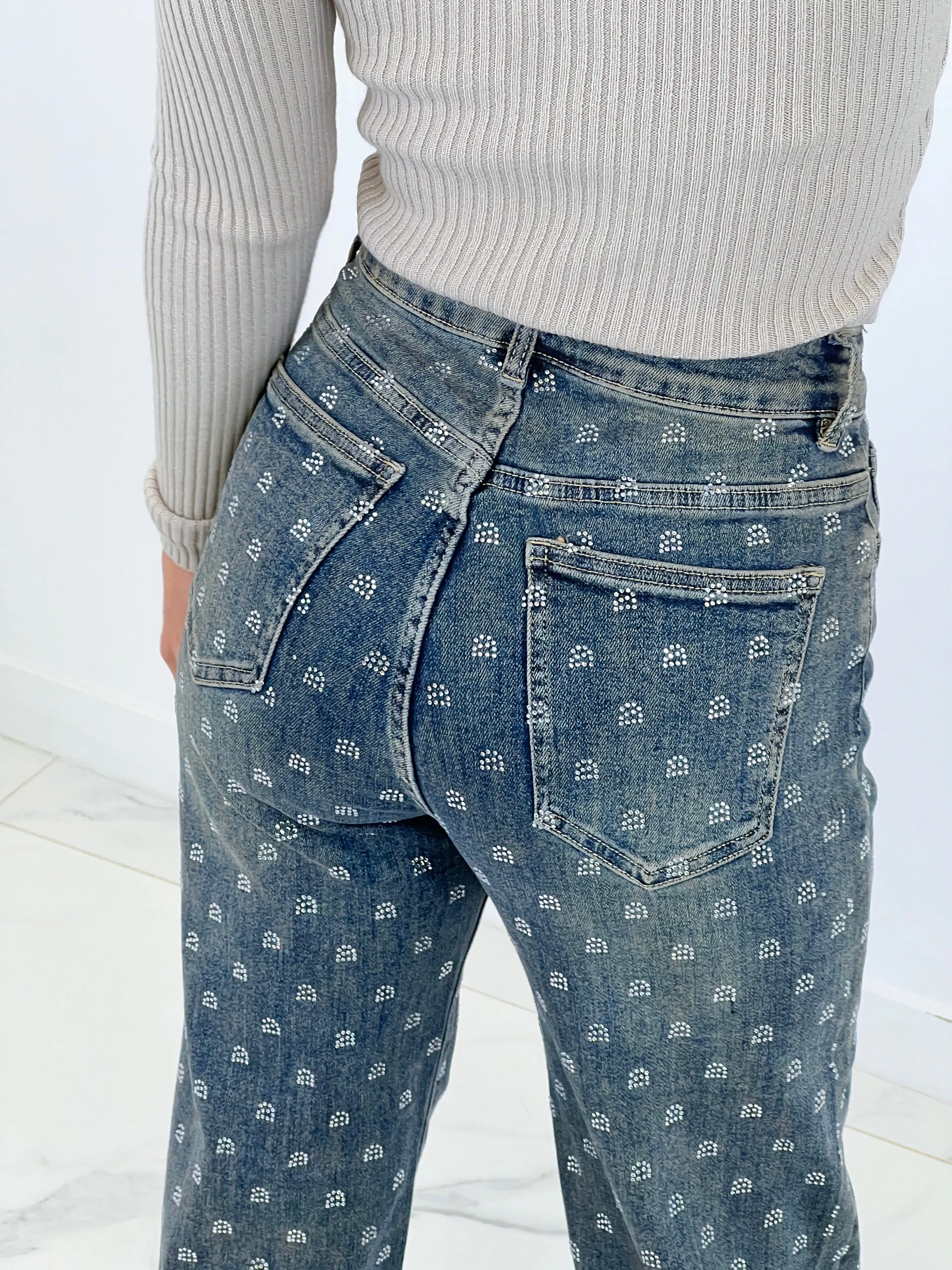 Jeans wide leg círculos brillantes