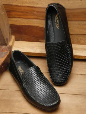 Men Black Texture Genuine Leather Loafers