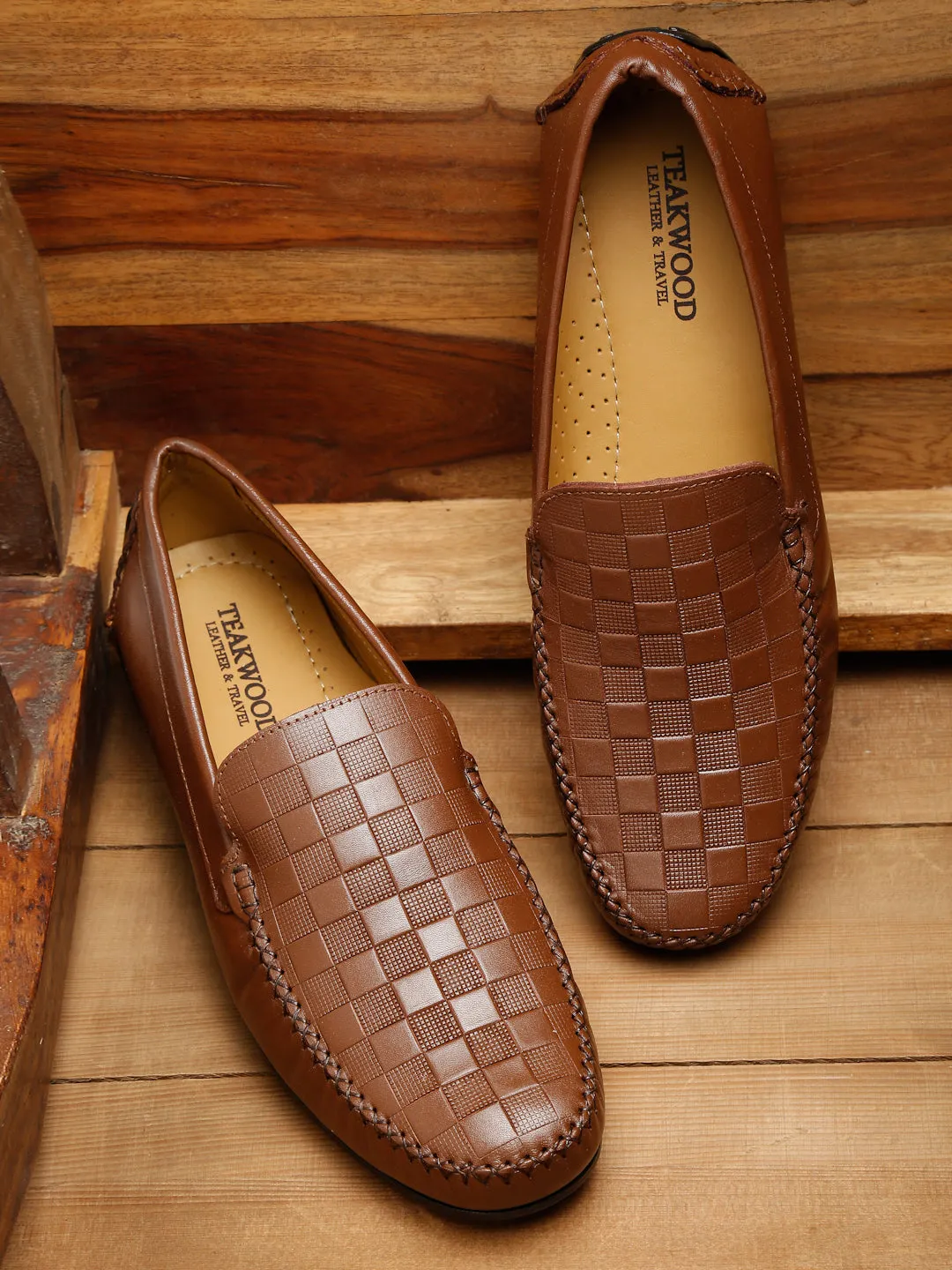 Men Tan Texture Genuine Leather Loafers