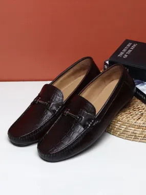 Men Texture Genuine Leather Brown Loafers