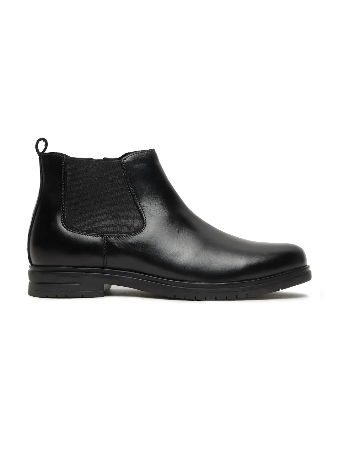 Men's Black Solid Leather Chelsea boots