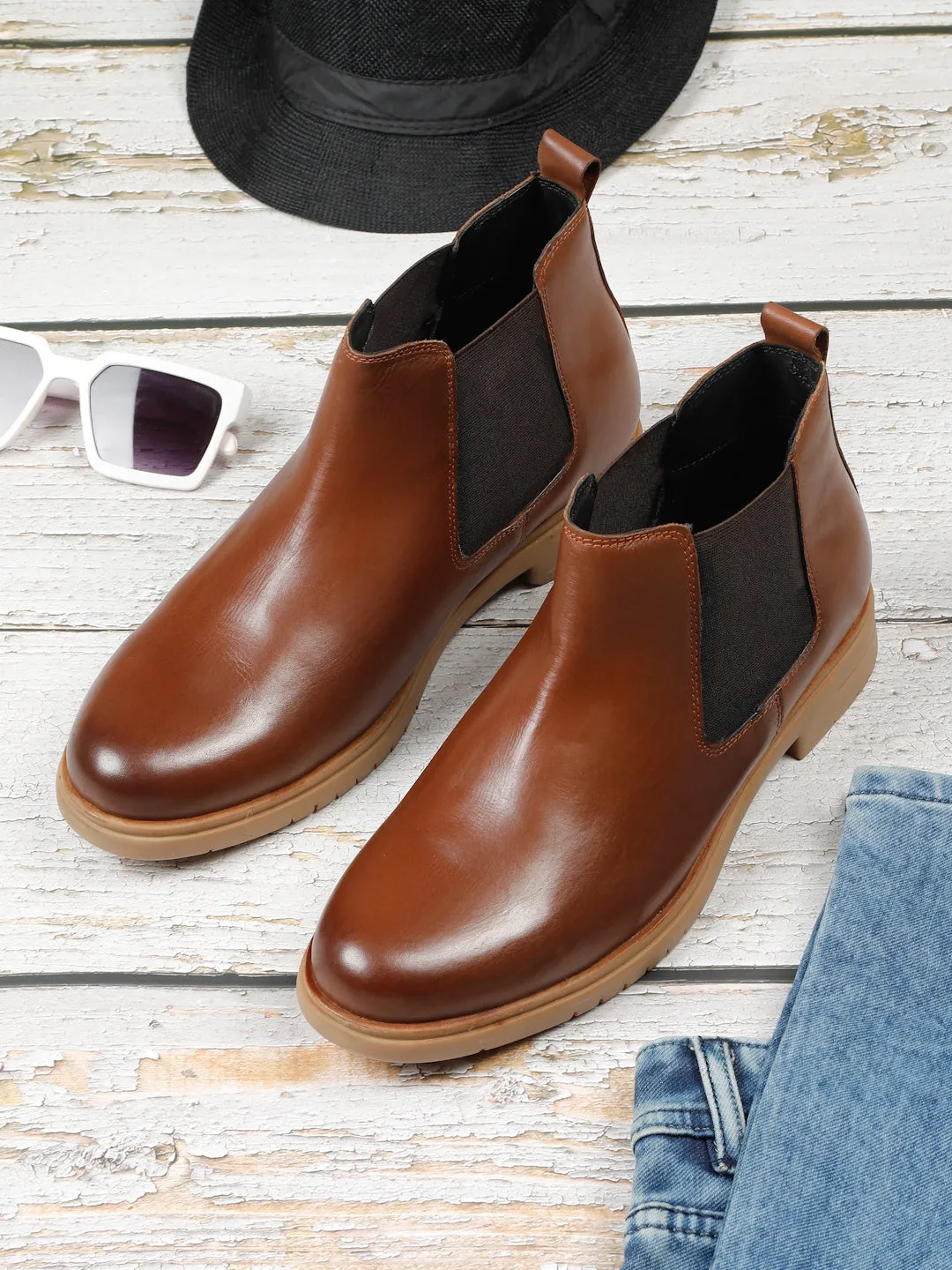 Men's Tan Solid Leather Chelsea boots