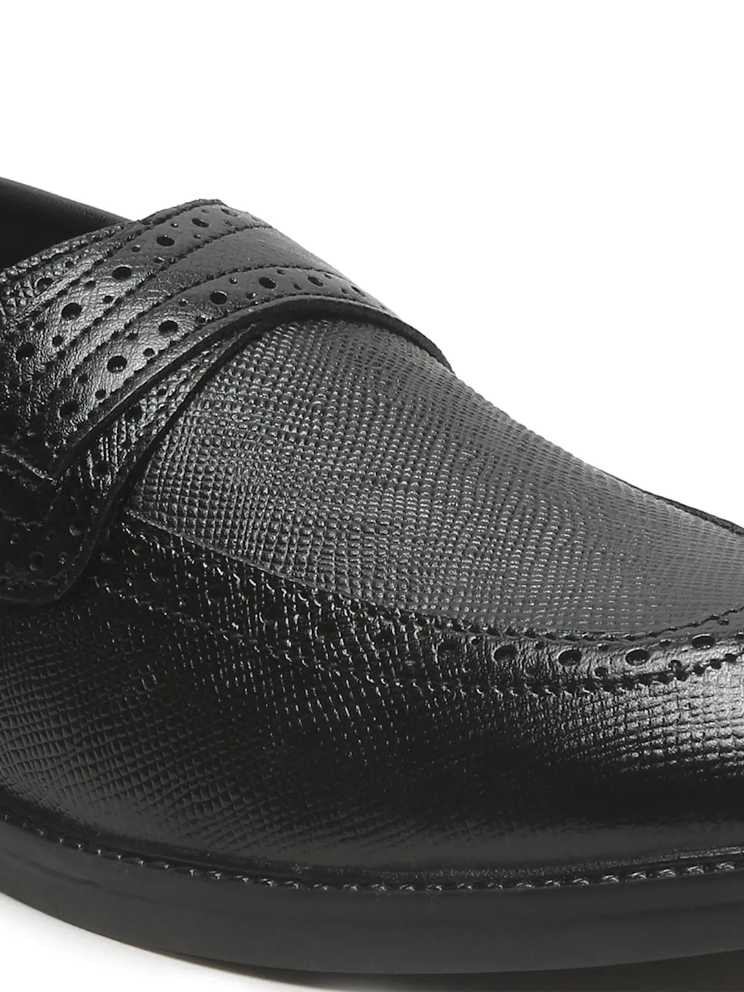 Mens's Black Texture Leather Loafers