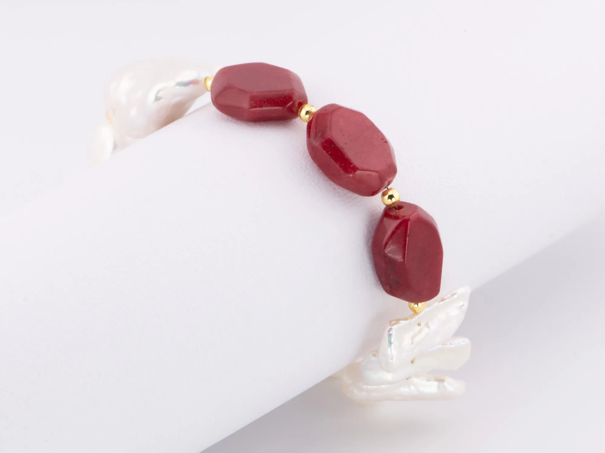 Mixed Baroque Pearl and Red Onyx Bracelet P1043