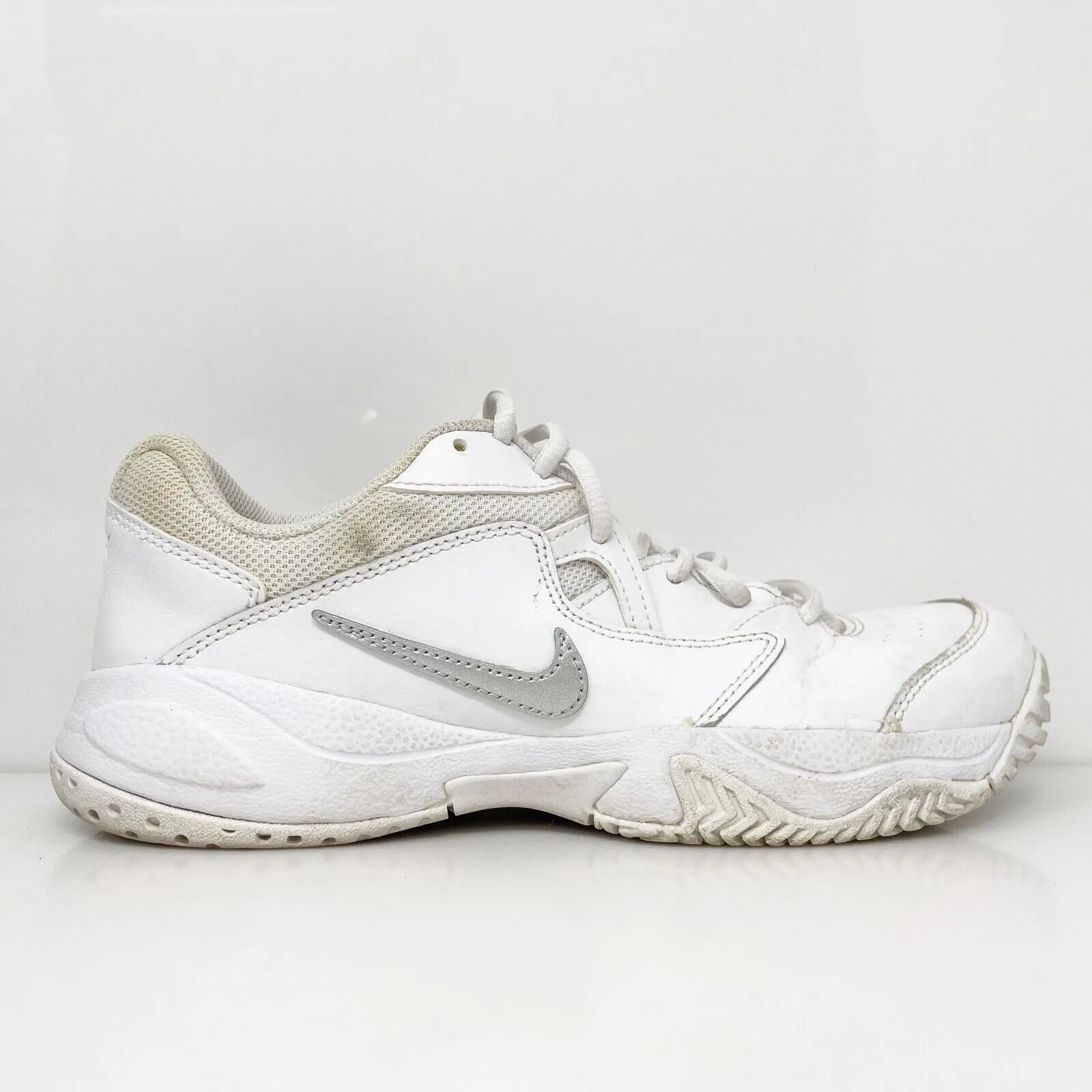 Nike Womens Court Lite 2 AR8838-101 White Running Shoes Sneakers Size 6.5