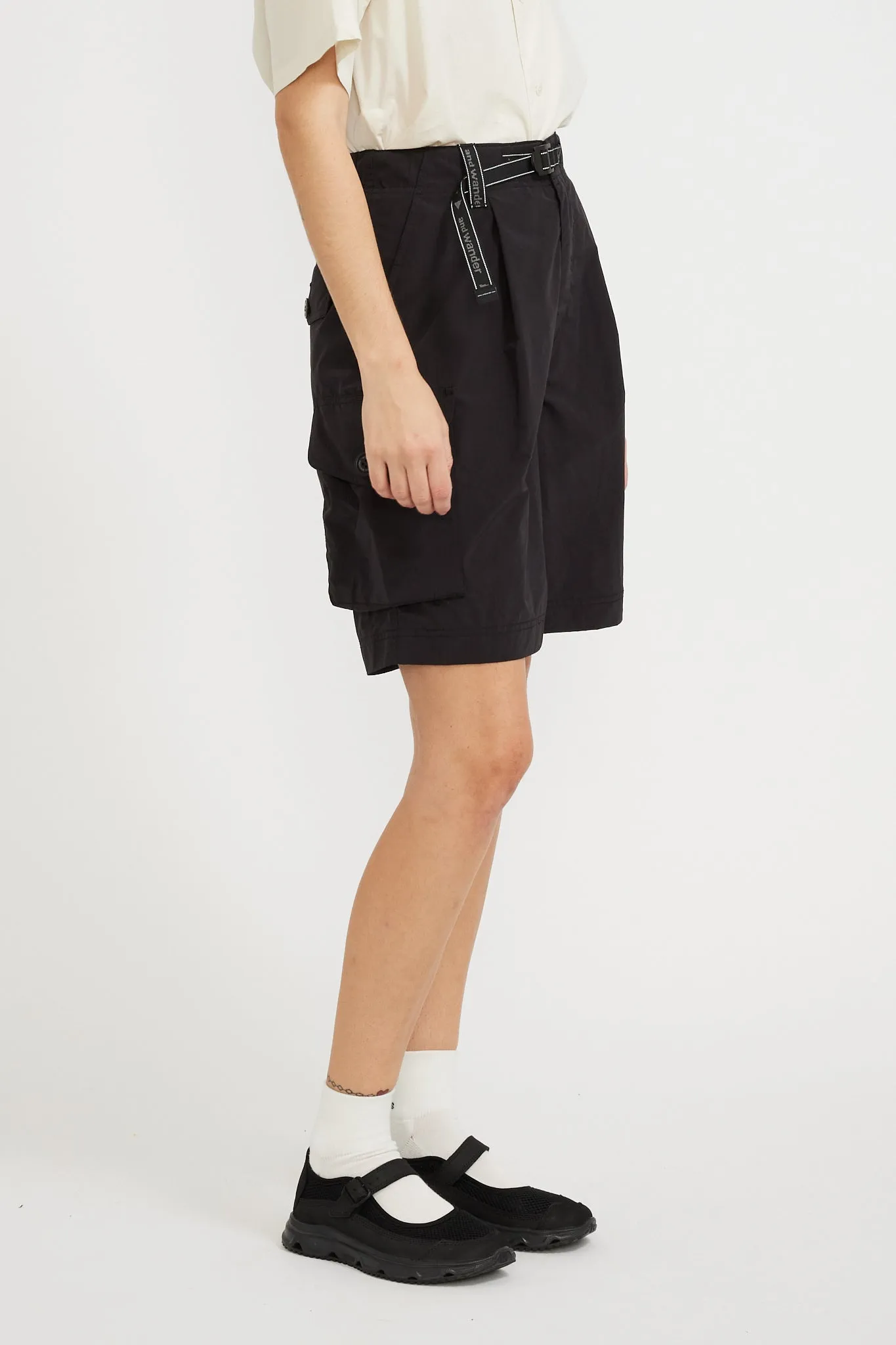 Oversized Cargo Short Pants Black Womens