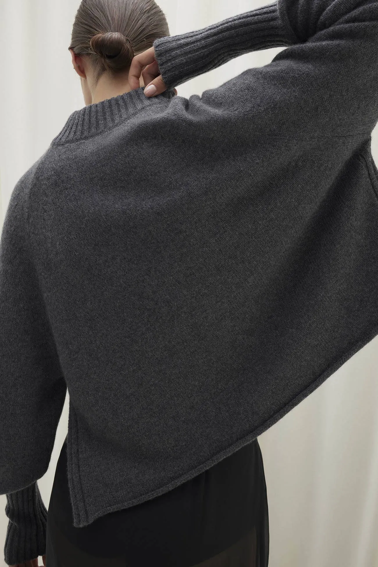 SICILIY CASHMERE CREWNECK SWEATER