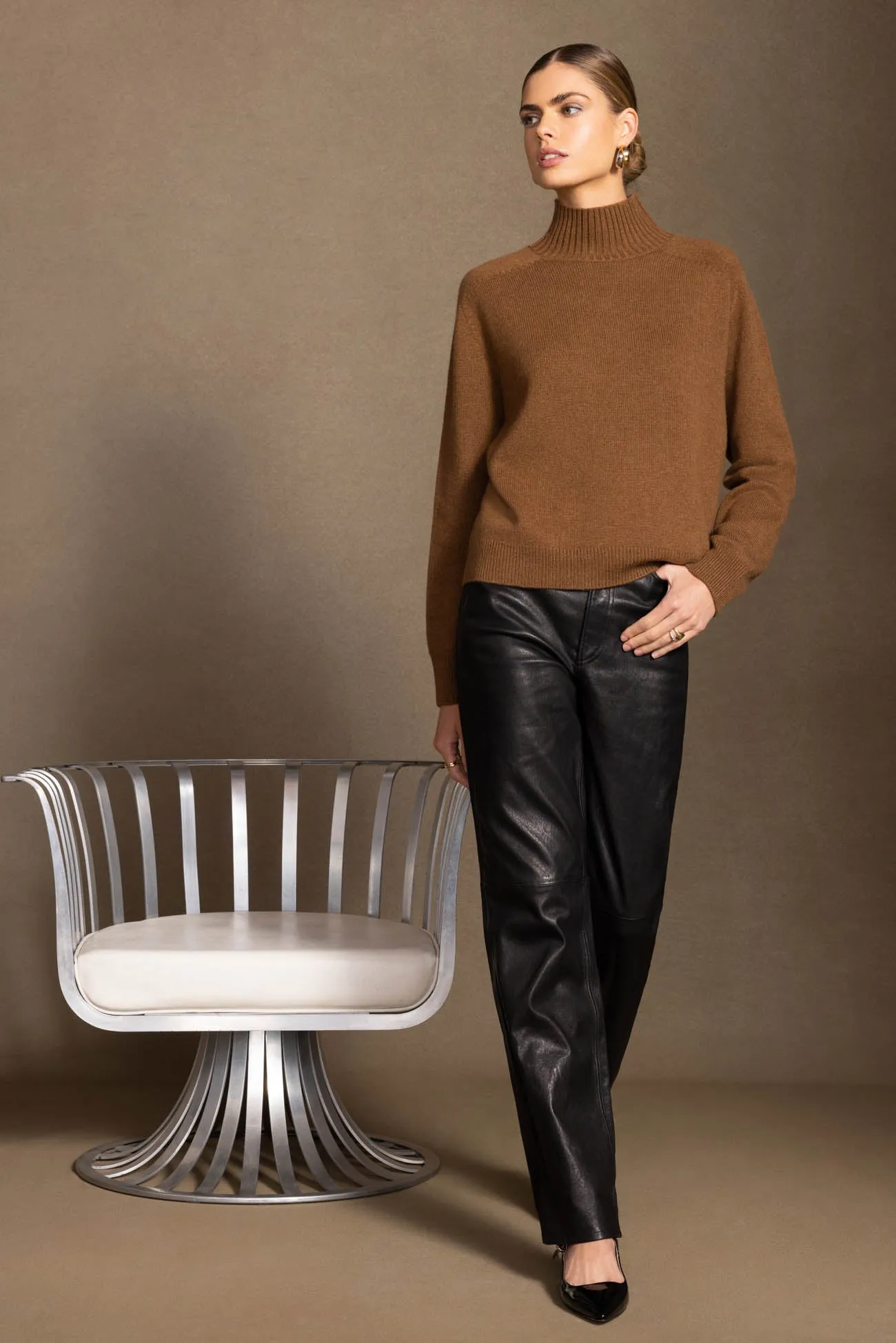 TAYA TURTLENECK CASHMERE SWEATER