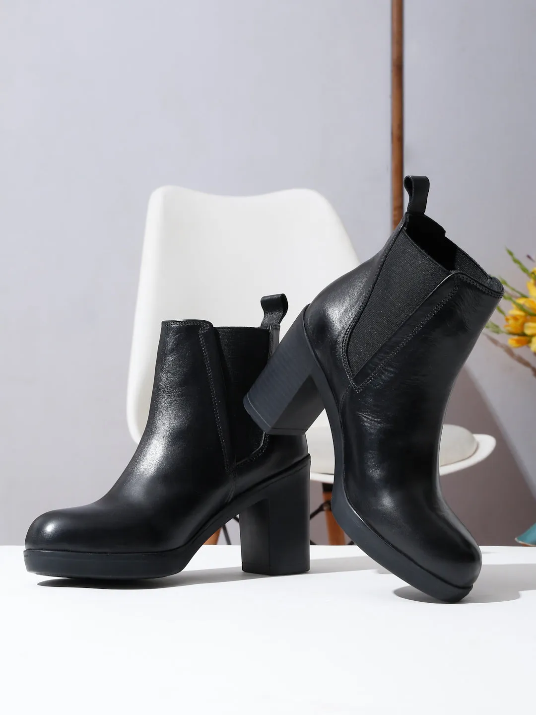 Women's Black Solid Leather Mid - Ankle High Heeled Boots