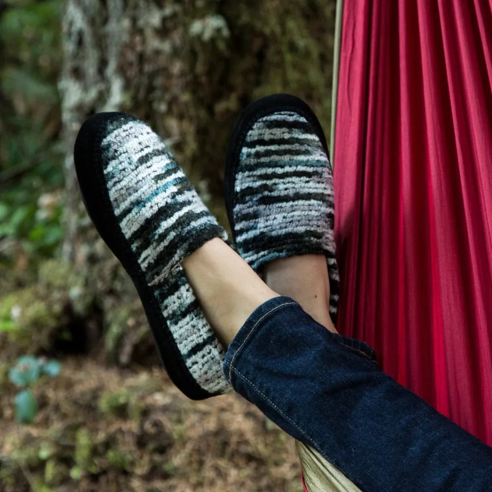 Women’s Fleece Moc Slippers